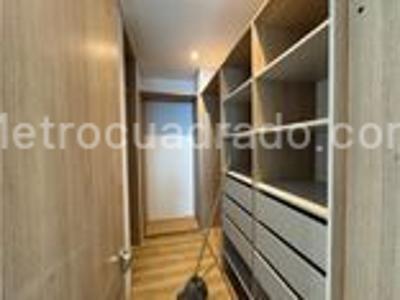 Apartamento de 3 alcobas en venta en Chico Norte, Bogotá, 133 m² · foto 10 de 11