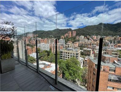 Apartamento de 3 alcobas en venta en Chico, Bogotá, 280 m² · foto 10 de 19