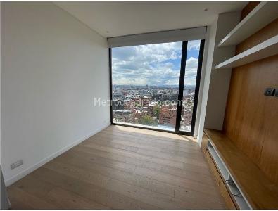 Apartamento de 3 alcobas en venta en Chico, Bogotá, 280 m² · foto 11 de 19