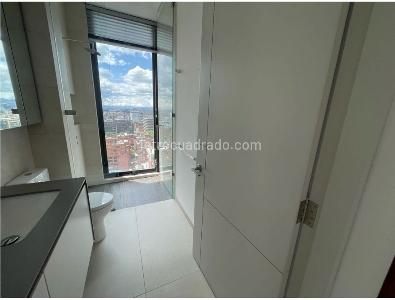 Apartamento de 3 alcobas en venta en Chico, Bogotá, 280 m² · foto 12 de 19