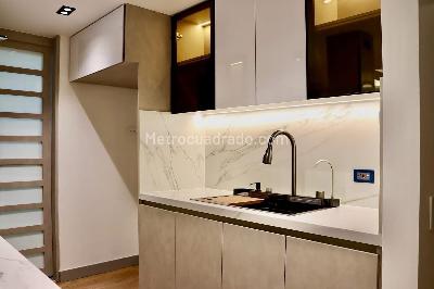 Apartamento de 2 alcobas en arriendo en Los Rosales, Bogotá, 81 m² · foto 4 de 11