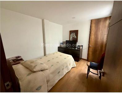 Apartamento en venta en Santa Barbara, Bogotá · foto 4 de 11