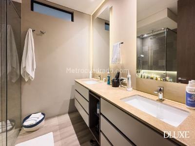 Apartamento de 3 alcobas en venta en Chico Norte, Bogotá, 150 m² · foto 12 de 17