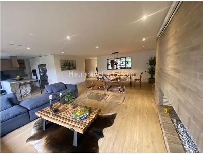 Apartamento de 2 alcobas en venta en Los Rosales, Bogotá, 175 m² · foto 7 de 18