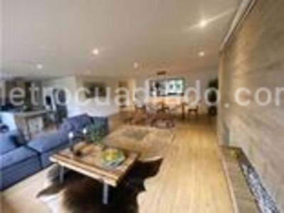 Apartamento de 2 alcobas en venta en Los Rosales, Bogotá, 175 m² · foto 8 de 18