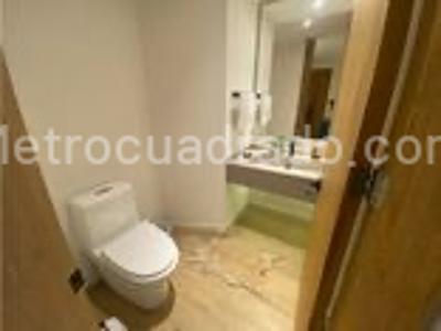 Apartamento de 2 alcobas en venta en Los Rosales, Bogotá, 175 m² · foto 14 de 17