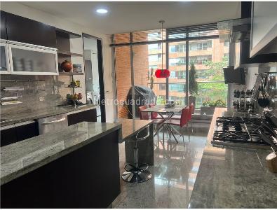 Apartamento en venta en Las Rosales, Bogotá · foto 3 de 7