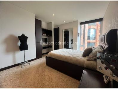 Apartamento en venta en Las Rosales, Bogotá · foto 13 de 17
