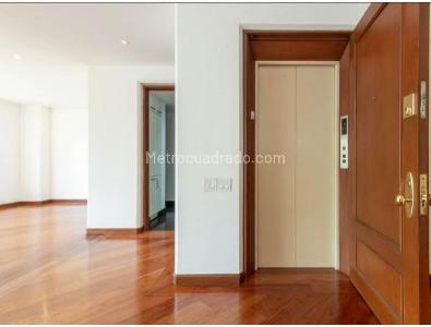 Apartamento en venta en Chico Norte, Bogotá · foto 3 de 12