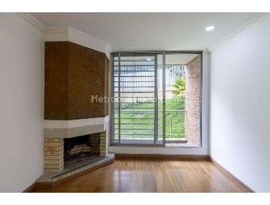 Apartamento en venta en Gratamira, Bogotá · foto 2 de 18