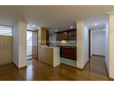 Apartamento en venta en Gratamira, Bogotá · foto 3 de 18