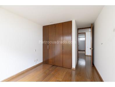 Apartamento en venta en Gratamira, Bogotá · foto 5 de 18