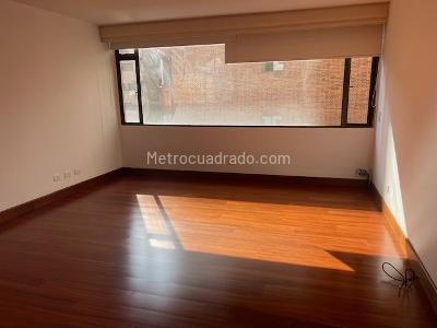 Apartamento de 3 alcobas en venta en La Cabrera, Bogotá, 290 m² · foto 2 de 17