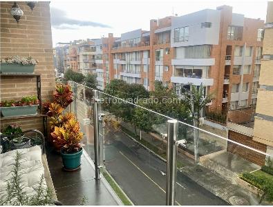 Apartamento de 3 alcobas en venta en Santa Barbara, Bogotá, 136 m² · foto 8 de 10