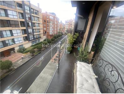 Apartamento en venta en Santa Barbara, Bogotá · foto 3 de 9