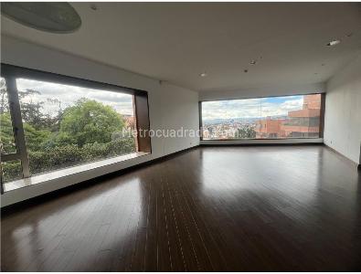 Apartamento de 3 alcobas en venta en Los Rosales, Bogotá, 284 m² · foto 6 de 17