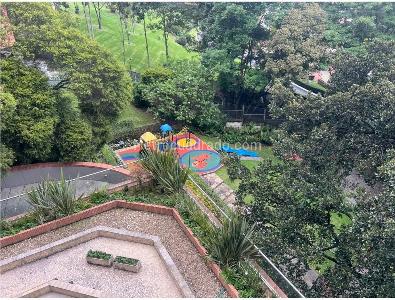 Apartamento de 3 alcobas en venta en Los Rosales, Bogotá, 284 m² · foto 9 de 17