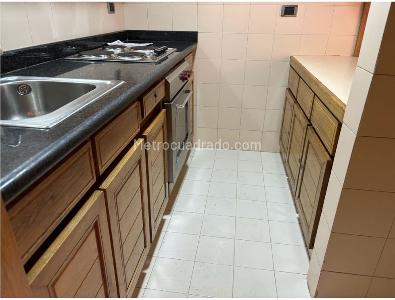 Apartamento en venta en Las Rosales, Bogotá · foto 5 de 13