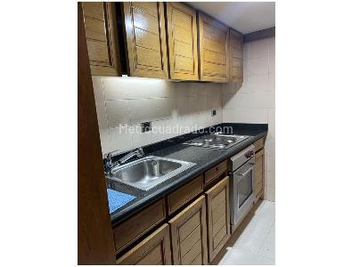 Apartamento en venta en Las Rosales, Bogotá · foto 10 de 13