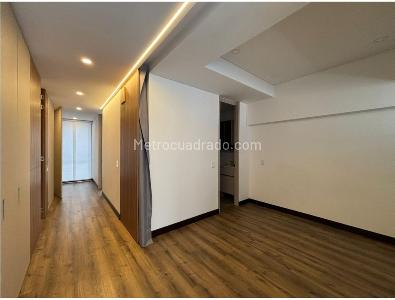Apartamento de 1 alcoba en venta en Parque Del Virrey, Bogotá, 76 m² · foto 10 de 12