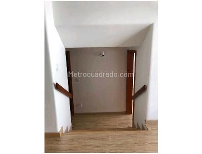 Apartamento de 2 alcobas en venta en Santa Barbara, Bogotá, 86 m² · foto 13 de 14