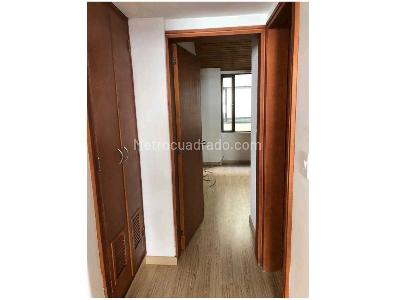 Apartamento de 2 alcobas en venta en Santa Barbara, Bogotá, 86 m² · foto 8 de 14