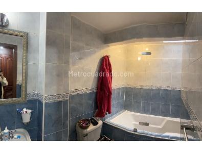 Apartamento de 3 alcobas en venta en San Patricio, Bogotá, 172 m² · foto 6 de 14