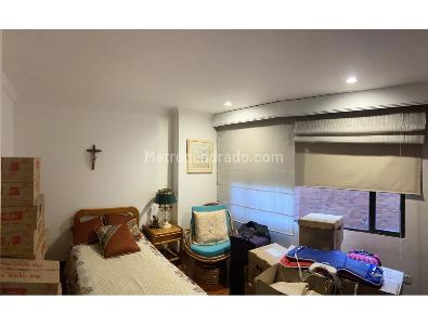 Apartamento de 3 alcobas en venta en San Patricio, Bogotá, 172 m² · foto 9 de 14