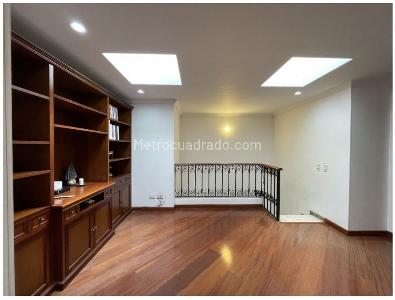 Apartamento de 3 alcobas en venta en San Patricio, Bogotá, 172 m² · foto 4 de 14