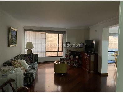 Apartamento de 3 alcobas en venta en San Patricio, Bogotá, 172 m² · foto 2 de 16