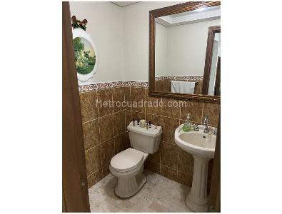 Apartamento de 3 alcobas en venta en San Patricio, Bogotá, 172 m² · foto 8 de 16