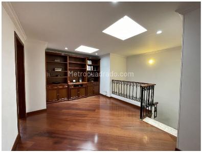 Apartamento de 3 alcobas en venta en San Patricio, Bogotá, 172 m² · foto 9 de 16
