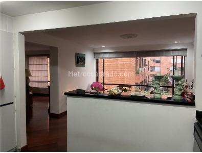 Apartamento de 3 alcobas en venta en San Patricio, Bogotá, 172 m² · foto 12 de 16