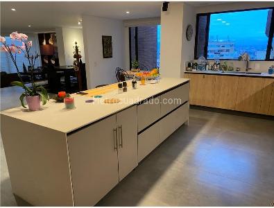 Apartamento en venta en Las Rosales, Bogotá · foto 11 de 15