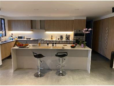 Apartamento en venta en Las Rosales, Bogotá · foto 2 de 15