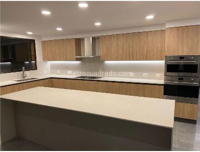 Apartamento en venta en Las Rosales, Bogotá · foto 5 de 15