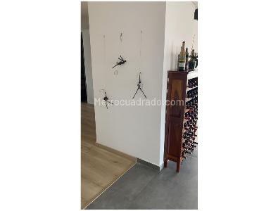 Apartamento en venta en Las Rosales, Bogotá · foto 8 de 15
