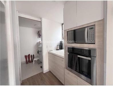 Apartamento de 3 alcobas en venta en Chico Norte, Bogotá, 143 m² · foto 7 de 19