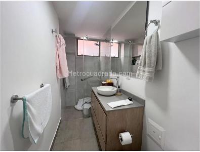 Apartamento de 3 alcobas en venta en Chico Norte, Bogotá, 143 m² · foto 12 de 19
