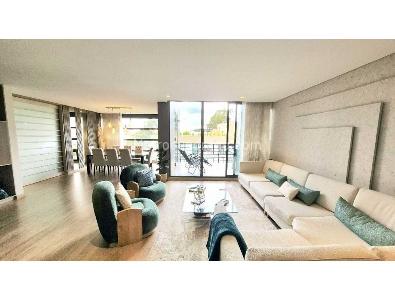 Apartamento en venta en Las Rosales, Bogotá · foto 2 de 15