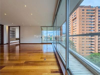 Apartamento de 5 alcobas en venta en La Cabrera, Bogotá, 546 m² · foto 4 de 20