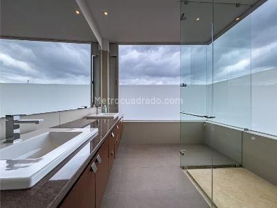 Apartamento de 5 alcobas en venta en La Cabrera, Bogotá, 546 m² · foto 9 de 20