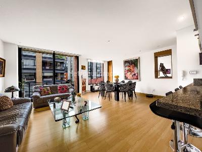 Apartamento de 2 alcobas en venta en Chico Norte, Bogotá, 120 m² · foto 3 de 18