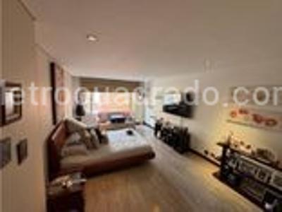 Apartamento de 3 alcobas en venta en Chico San Patricio, Bogotá, 167 m² · foto 11 de 18
