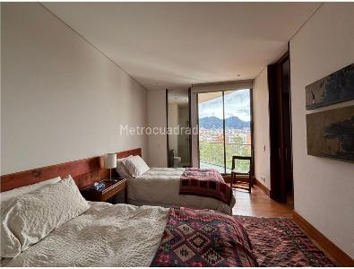 Apartamento de 2 alcobas en arriendo en Parque Del Virrey, Bogotá, 250 m² · foto 14 de 16