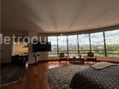 Apartamento de 2 alcobas en arriendo en Parque Del Virrey, Bogotá, 250 m² · foto 3 de 16