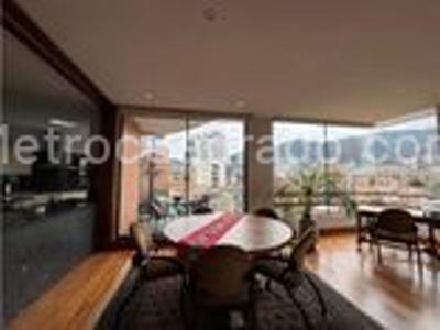 Apartamento de 2 alcobas en arriendo en Parque Del Virrey, Bogotá, 250 m² · foto 6 de 16