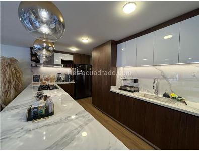 Apartamento de 3 alcobas en venta en Chico Norte Ii, Bogotá, 176 m² · foto 5 de 6