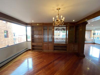 Apartamento en venta en Los Rosales, Bogotá · foto 7 de 11