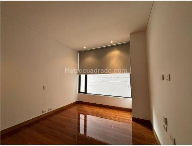 Apartamento de 2 alcobas en venta en Chico, Bogotá, 123 m² · foto 7 de 7